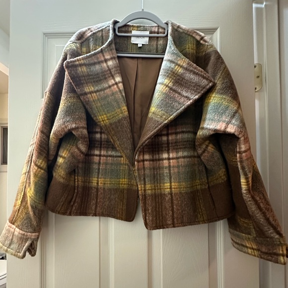 Greylin Dasia Oversized Cropped Jacket in a Multi-color plaid - Picture 12 of 13